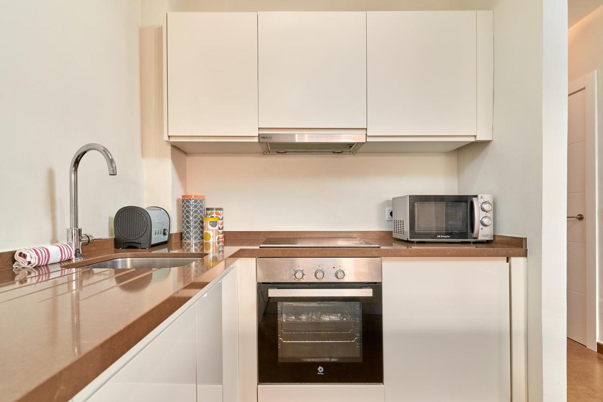 Luxury 1St Floor Apartment In เนร์คา ภายนอก รูปภาพ